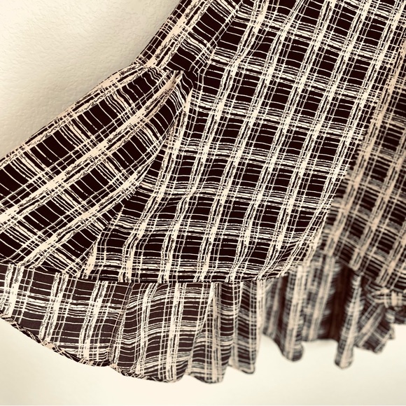 URBAN OUTFITTERS • Black and Cream Plaid Print Wrap Midi Dress • Small - Picture 8 of 13